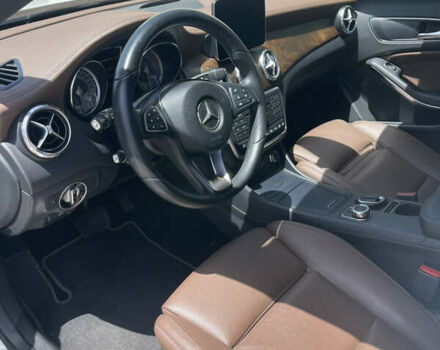 Белый Мерседес ГЛА-Класс, объемом двигателя 2.14 л и пробегом 176 тыс. км за 22000 $, фото 5 на Automoto.ua