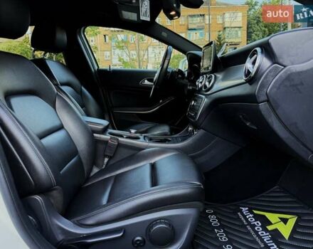 Белый Мерседес ГЛА-Класс, объемом двигателя 1.99 л и пробегом 102 тыс. км за 17299 $, фото 33 на Automoto.ua