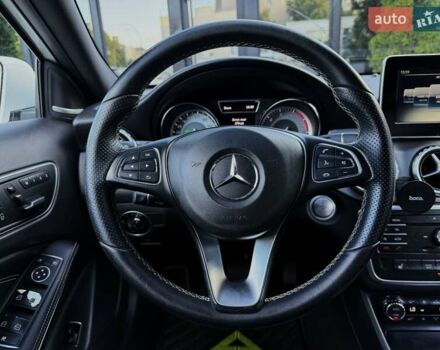 Белый Мерседес ГЛА-Класс, объемом двигателя 1.99 л и пробегом 102 тыс. км за 17299 $, фото 35 на Automoto.ua