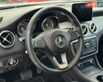 Білий Мерседес ГЛА-Клас, об'ємом двигуна 1.46 л та пробігом 46 тис. км за 21999 $, фото 14 на Automoto.ua