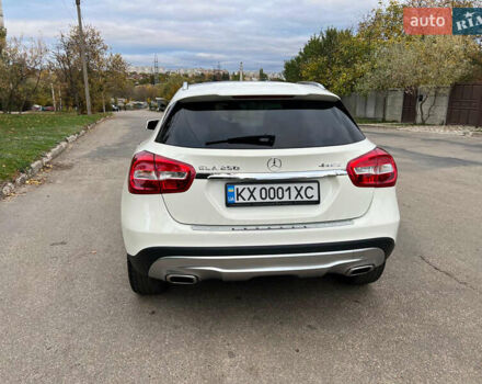 Белый Мерседес ГЛА-Класс, объемом двигателя 1.99 л и пробегом 91 тыс. км за 16700 $, фото 4 на Automoto.ua