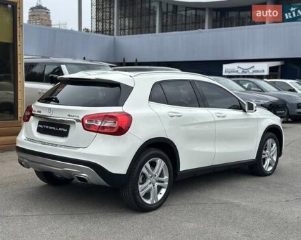 Белый Мерседес ГЛА-Класс, объемом двигателя 1.99 л и пробегом 145 тыс. км за 19500 $, фото 8 на Automoto.ua