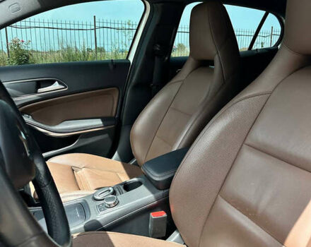 Белый Мерседес ГЛА-Класс, объемом двигателя 2.14 л и пробегом 176 тыс. км за 22000 $, фото 15 на Automoto.ua