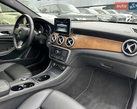 Белый Мерседес ГЛА-Класс, объемом двигателя 1.99 л и пробегом 145 тыс. км за 19500 $, фото 28 на Automoto.ua