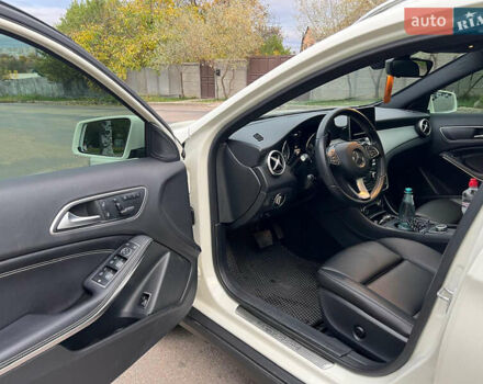 Белый Мерседес ГЛА-Класс, объемом двигателя 1.99 л и пробегом 91 тыс. км за 16700 $, фото 6 на Automoto.ua