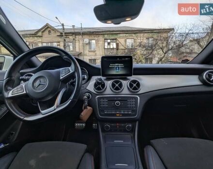 Белый Мерседес ГЛА-Класс, объемом двигателя 1.6 л и пробегом 87 тыс. км за 22500 $, фото 3 на Automoto.ua