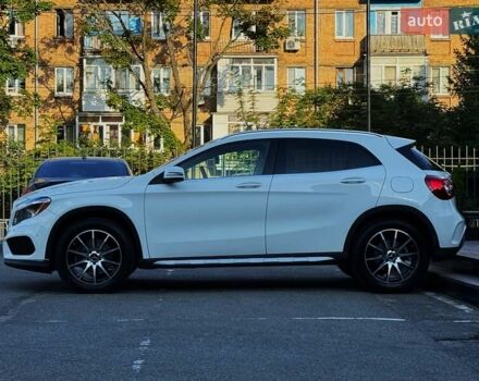 Белый Мерседес ГЛА-Класс, объемом двигателя 1.99 л и пробегом 102 тыс. км за 17299 $, фото 12 на Automoto.ua