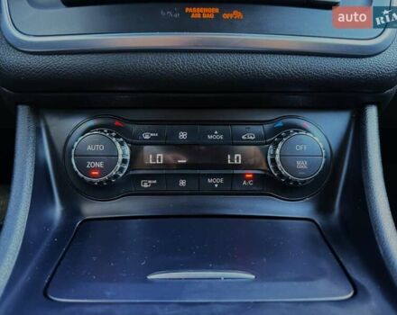 Белый Мерседес ГЛА-Класс, объемом двигателя 1.99 л и пробегом 102 тыс. км за 17700 $, фото 37 на Automoto.ua