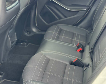 Білий Мерседес ГЛА-Клас, об'ємом двигуна 1.46 л та пробігом 46 тис. км за 21999 $, фото 18 на Automoto.ua