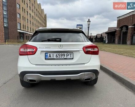 Белый Мерседес ГЛА-Класс, объемом двигателя 1.99 л и пробегом 87 тыс. км за 18500 $, фото 5 на Automoto.ua