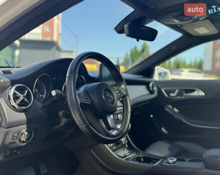 Мерседес ГЛА-Класс 2017 в Львове на Automoto.ua Белый Мерседес ГЛА-Класс, объемом двигателя 1.99 л и пробегом 18 тыс. км за 22000 $, фото 7 на Automoto.ua