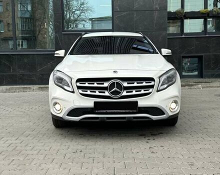 Белый Мерседес ГЛА-Класс, объемом двигателя 2.14 л и пробегом 99 тыс. км за 23900 $, фото 1 на Automoto.ua