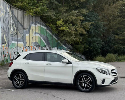 Мерседес ГЛА-Класс 2017 в Киеве на Automoto.ua Белый Мерседес ГЛА-Класс, объемом двигателя 2.14 л и пробегом 110 тыс. км за 23999 $, фото 12 на Automoto.ua