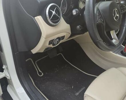 Белый Мерседес ГЛА-Класс, объемом двигателя 1.99 л и пробегом 80 тыс. км за 23000 $, фото 27 на Automoto.ua