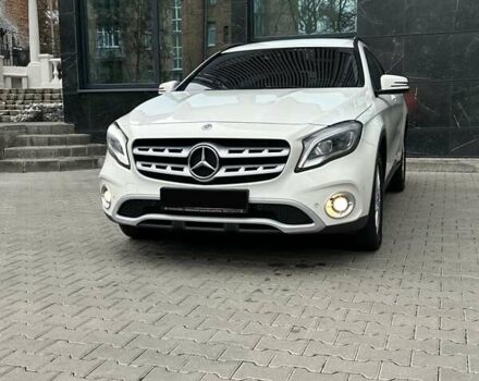 Белый Мерседес ГЛА-Класс, объемом двигателя 2.14 л и пробегом 99 тыс. км за 23900 $, фото 2 на Automoto.ua
