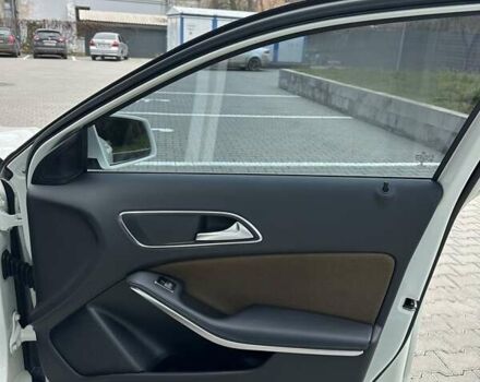 Белый Мерседес ГЛА-Класс, объемом двигателя 2.14 л и пробегом 99 тыс. км за 23900 $, фото 26 на Automoto.ua