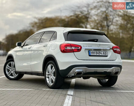 Мерседес ГЛА-Класс 2017 в Одессе на Automoto.ua Белый Мерседес ГЛА-Класс, объемом двигателя 1.99 л и пробегом 65 тыс. км за 20500 $, фото 3 на Automoto.ua