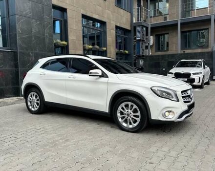 Белый Мерседес ГЛА-Класс, объемом двигателя 2.14 л и пробегом 99 тыс. км за 23900 $, фото 4 на Automoto.ua