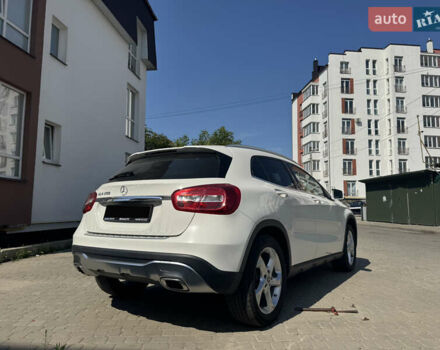 Мерседес ГЛА-Класс 2017 в Львове на Automoto.ua Белый Мерседес ГЛА-Класс, объемом двигателя 1.99 л и пробегом 18 тыс. км за 22000 $, фото 3 на Automoto.ua