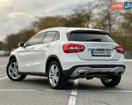 Мерседес ГЛА-Класс 2017 в Одессе на Automoto.ua Белый Мерседес ГЛА-Класс, объемом двигателя 1.99 л и пробегом 65 тыс. км за 20500 $, фото 13 на Automoto.ua