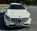Белый Мерседес ГЛА-Класс, объемом двигателя 1.6 л и пробегом 140 тыс. км за 27000 $, фото 1 на Automoto.ua