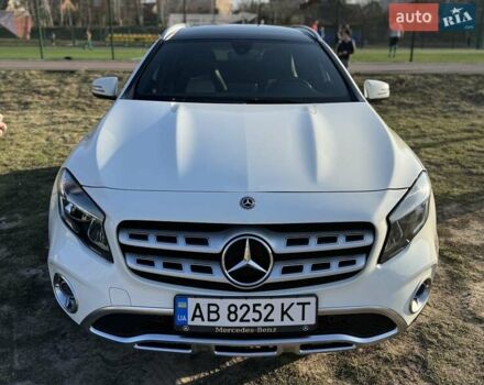 Белый Мерседес ГЛА-Класс, объемом двигателя 1.99 л и пробегом 153 тыс. км за 18500 $, фото 1 на Automoto.ua