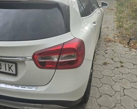 Белый Мерседес ГЛА-Класс, объемом двигателя 1.99 л и пробегом 80 тыс. км за 23000 $, фото 7 на Automoto.ua