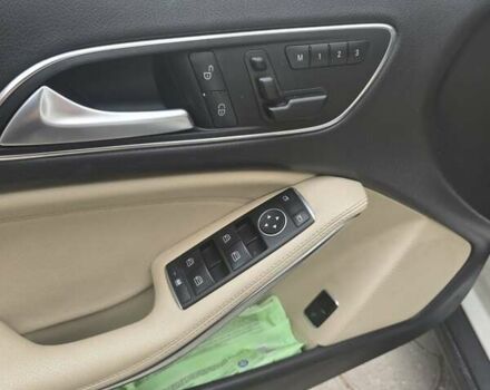 Белый Мерседес ГЛА-Класс, объемом двигателя 1.99 л и пробегом 80 тыс. км за 23000 $, фото 28 на Automoto.ua