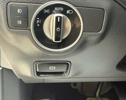 Белый Мерседес ГЛА-Класс, объемом двигателя 1.99 л и пробегом 104 тыс. км за 18900 $, фото 26 на Automoto.ua