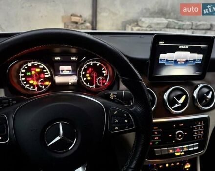 Білий Мерседес ГЛА-Клас, об'ємом двигуна 2 л та пробігом 143 тис. км за 21900 $, фото 5 на Automoto.ua