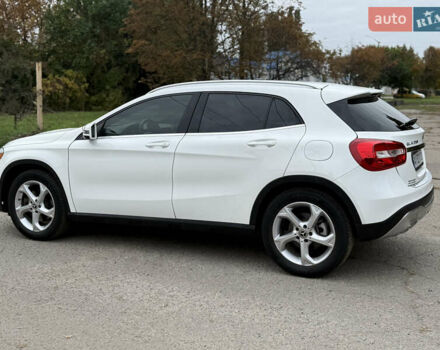 Белый Мерседес ГЛА-Класс, объемом двигателя 1.99 л и пробегом 104 тыс. км за 18900 $, фото 5 на Automoto.ua