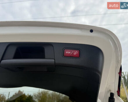 Белый Мерседес ГЛА-Класс, объемом двигателя 1.99 л и пробегом 104 тыс. км за 18900 $, фото 23 на Automoto.ua