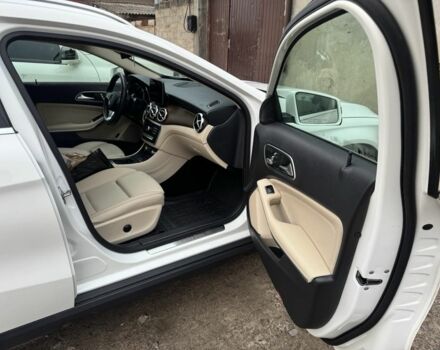 Белый Мерседес ГЛА-Класс, объемом двигателя 2 л и пробегом 143 тыс. км за 21900 $, фото 3 на Automoto.ua