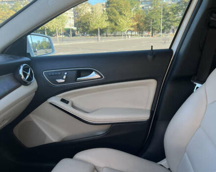 Белый Мерседес ГЛА-Класс, объемом двигателя 1.99 л и пробегом 89 тыс. км за 22500 $, фото 14 на Automoto.ua