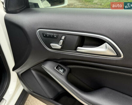 Белый Мерседес ГЛА-Класс, объемом двигателя 1.99 л и пробегом 104 тыс. км за 18900 $, фото 21 на Automoto.ua