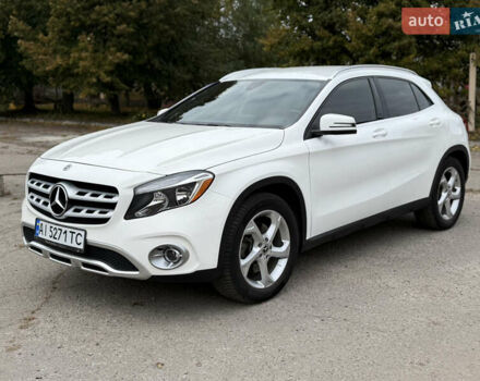 Белый Мерседес ГЛА-Класс, объемом двигателя 1.99 л и пробегом 104 тыс. км за 18900 $, фото 1 на Automoto.ua