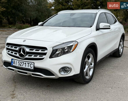 Белый Мерседес ГЛА-Класс, объемом двигателя 1.99 л и пробегом 104 тыс. км за 18900 $, фото 2 на Automoto.ua