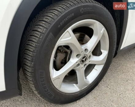 Белый Мерседес ГЛА-Класс, объемом двигателя 1.99 л и пробегом 104 тыс. км за 18900 $, фото 34 на Automoto.ua