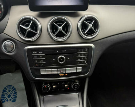 Белый Мерседес ГЛА-Класс, объемом двигателя 1.99 л и пробегом 104 тыс. км за 18900 $, фото 27 на Automoto.ua