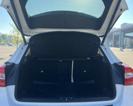 Белый Мерседес ГЛА-Класс, объемом двигателя 1.99 л и пробегом 89 тыс. км за 22500 $, фото 9 на Automoto.ua