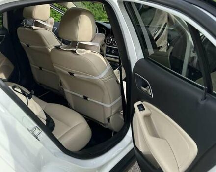 Білий Мерседес ГЛА-Клас, об'ємом двигуна 1.99 л та пробігом 60 тис. км за 26500 $, фото 9 на Automoto.ua