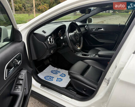 Белый Мерседес ГЛА-Класс, объемом двигателя 1.99 л и пробегом 104 тыс. км за 18900 $, фото 14 на Automoto.ua