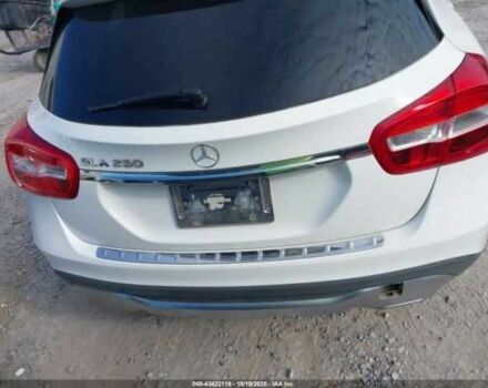 Білий Мерседес ГЛА-Клас, об'ємом двигуна 2 л та пробігом 106 тис. км за 6000 $, фото 15 на Automoto.ua