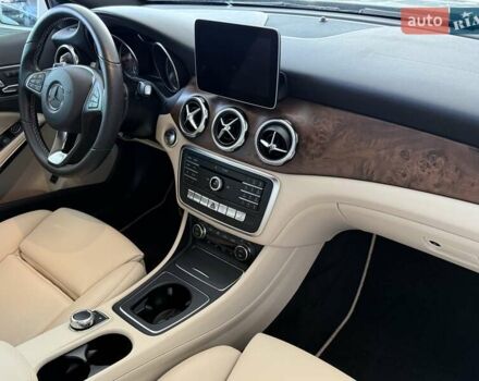 Мерседес ГЛА-Класс 2019 в Одессе на Automoto.ua Белый Мерседес ГЛА-Класс, объемом двигателя 1.99 л и пробегом 13 тыс. км за 25900 $, фото 12 на Automoto.ua
