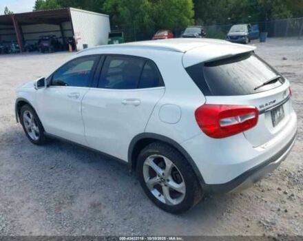 Білий Мерседес ГЛА-Клас, об'ємом двигуна 2 л та пробігом 106 тис. км за 6000 $, фото 2 на Automoto.ua