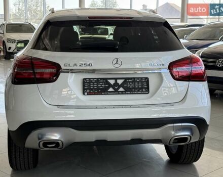 Мерседес ГЛА-Класс 2019 в Одессе на Automoto.ua Белый Мерседес ГЛА-Класс, объемом двигателя 1.99 л и пробегом 50 тыс. км за 23500 $, фото 8 на Automoto.ua