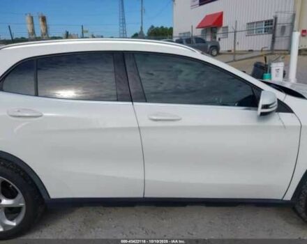 Білий Мерседес ГЛА-Клас, об'ємом двигуна 2 л та пробігом 106 тис. км за 6000 $, фото 12 на Automoto.ua