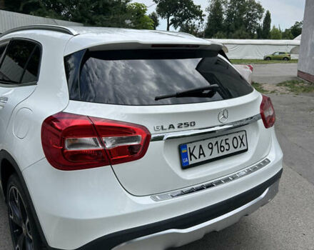 Мерседес ГЛА-Класс 2019 в Киеве на Automoto.ua Белый Мерседес ГЛА-Класс, объемом двигателя 1.99 л и пробегом 55 тыс. км за 23000 $, фото 1 на Automoto.ua