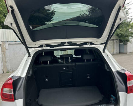 Мерседес ГЛА-Класс 2019 в Киеве на Automoto.ua Белый Мерседес ГЛА-Класс, объемом двигателя 1.99 л и пробегом 55 тыс. км за 23000 $, фото 7 на Automoto.ua