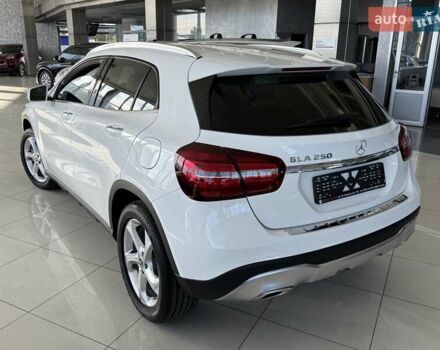 Мерседес ГЛА-Класс 2019 в Одессе на Automoto.ua Белый Мерседес ГЛА-Класс, объемом двигателя 1.99 л и пробегом 13 тыс. км за 25900 $, фото 8 на Automoto.ua